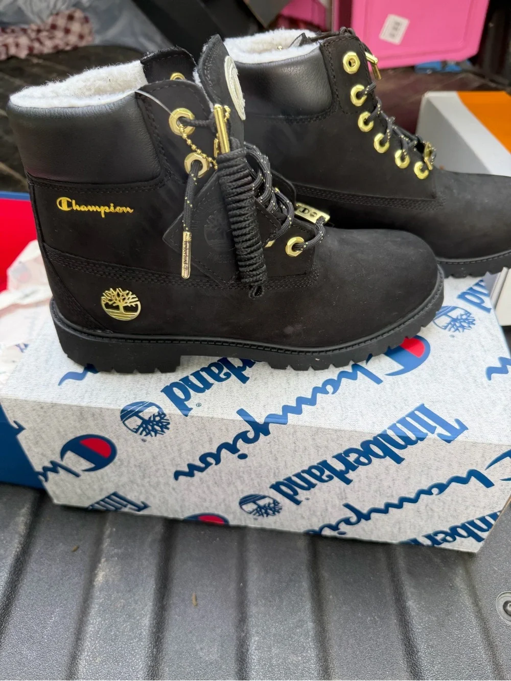 Timberland sturdy black